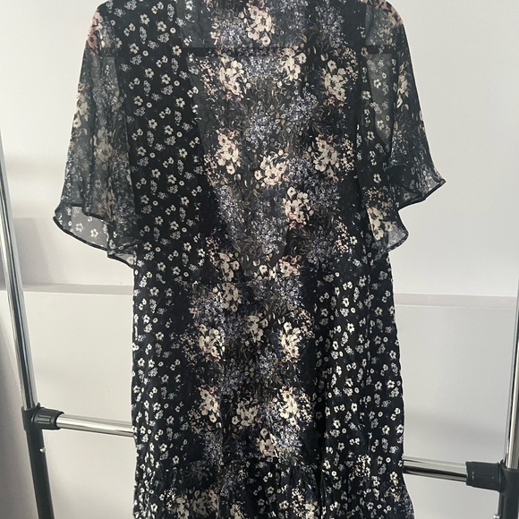 Lightweight - Picture 3 of 3